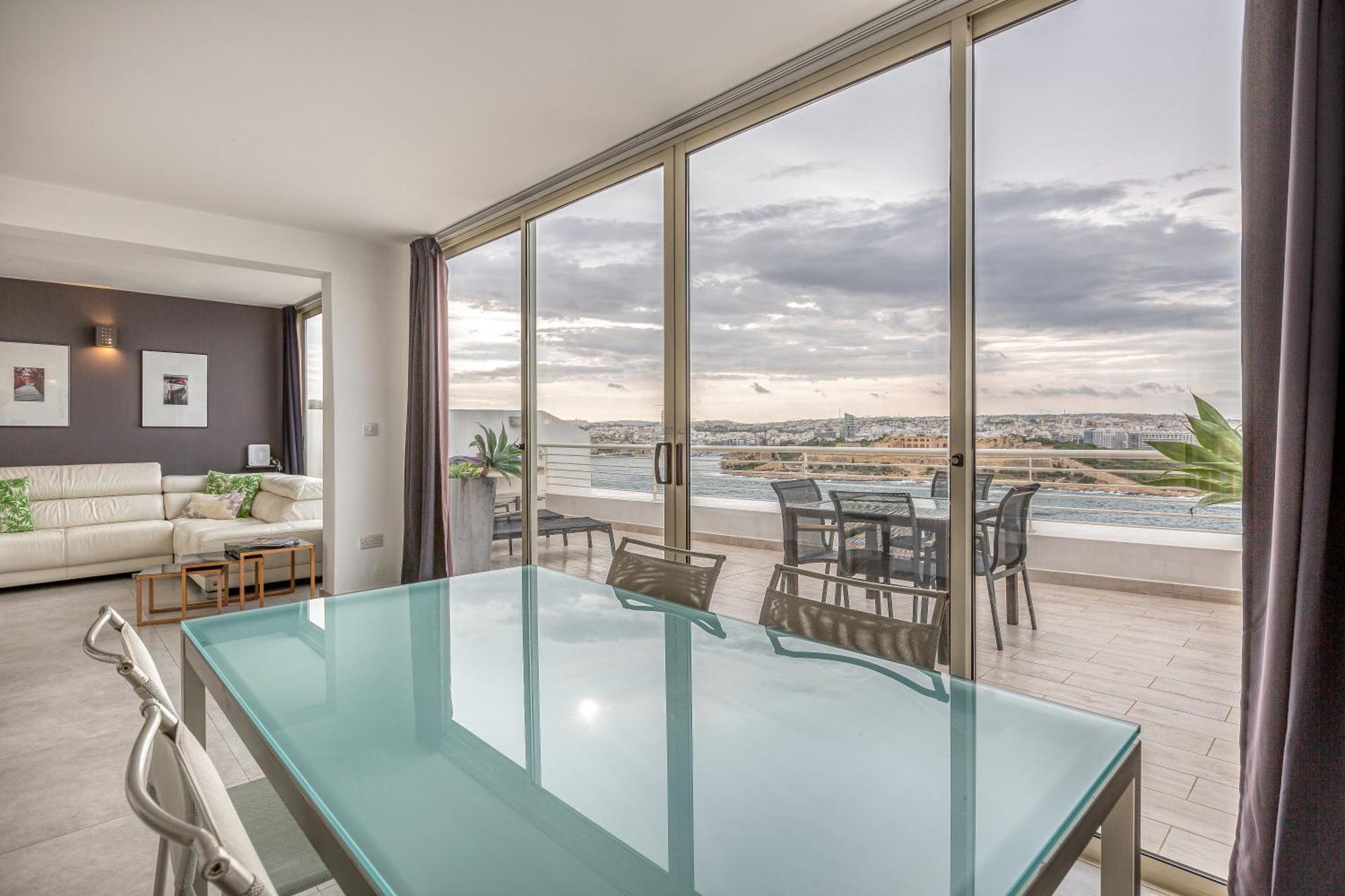 49/3 Seafront Duplex Penthouse In Valletta Exterior photo